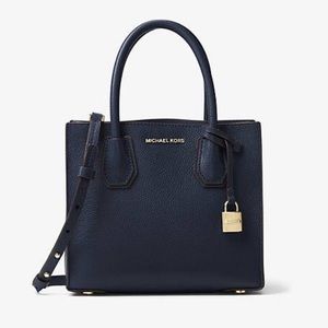 🚫SOLD🚫 Michael Kors Crossbody Navy
